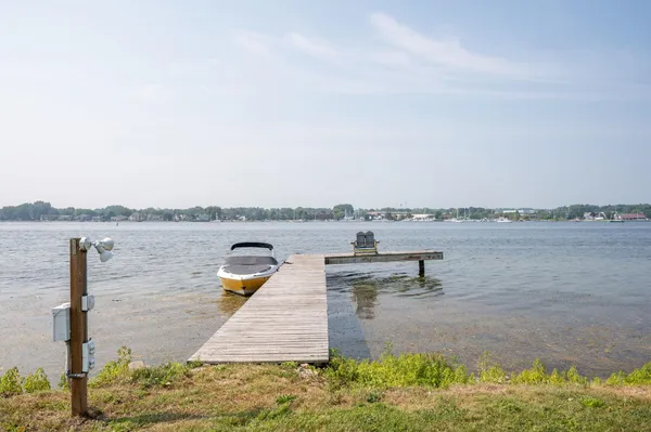 $825,000 | 936 Memorial Drive, Sturgeon Bay, WI 54235