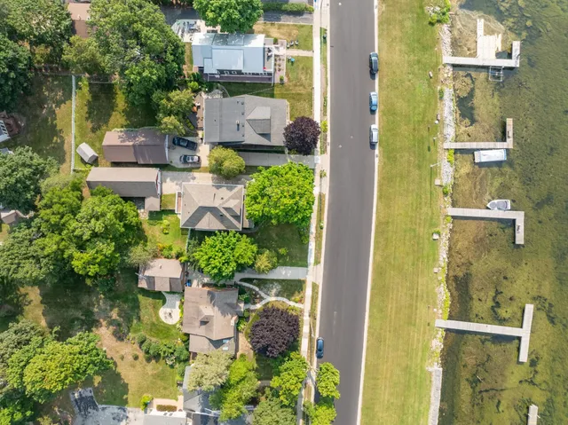 $849,900 | 936 Memorial Drive, Sturgeon Bay, WI 54235