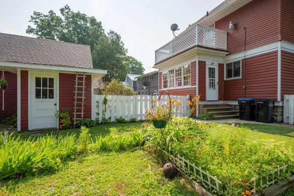 $825,000 | 936 Memorial Drive, Sturgeon Bay, WI 54235