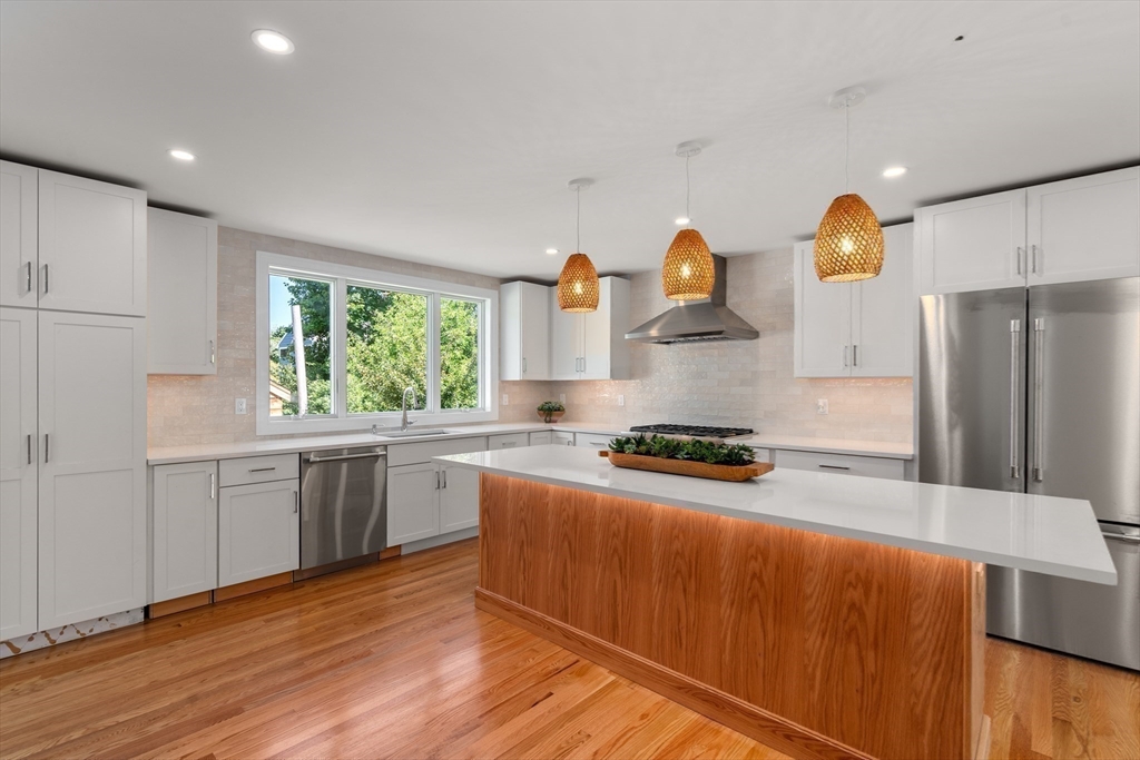 34 Coolidge Road Belmont, MA 02478 - Photo 8 of 42 Gallery Image 8