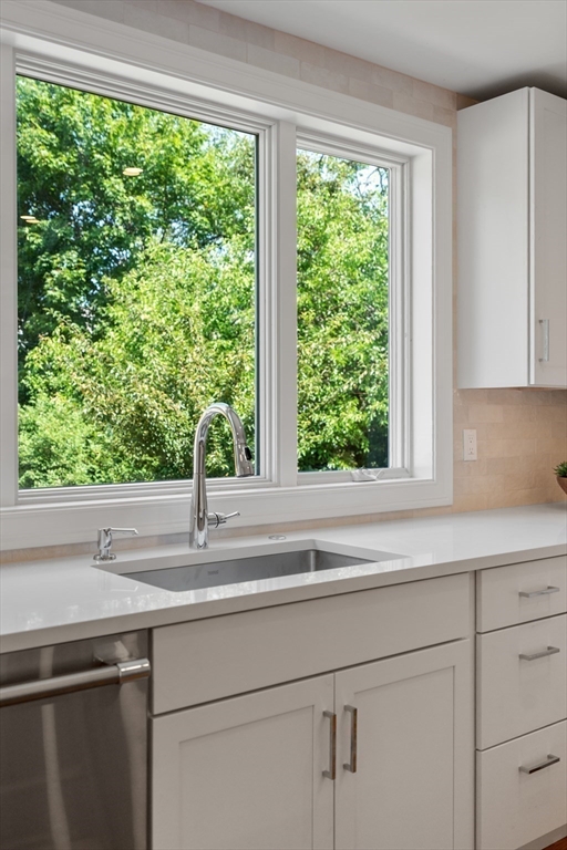 34 Coolidge Road Belmont, MA 02478 - Photo 10 of 42 Gallery Image 10