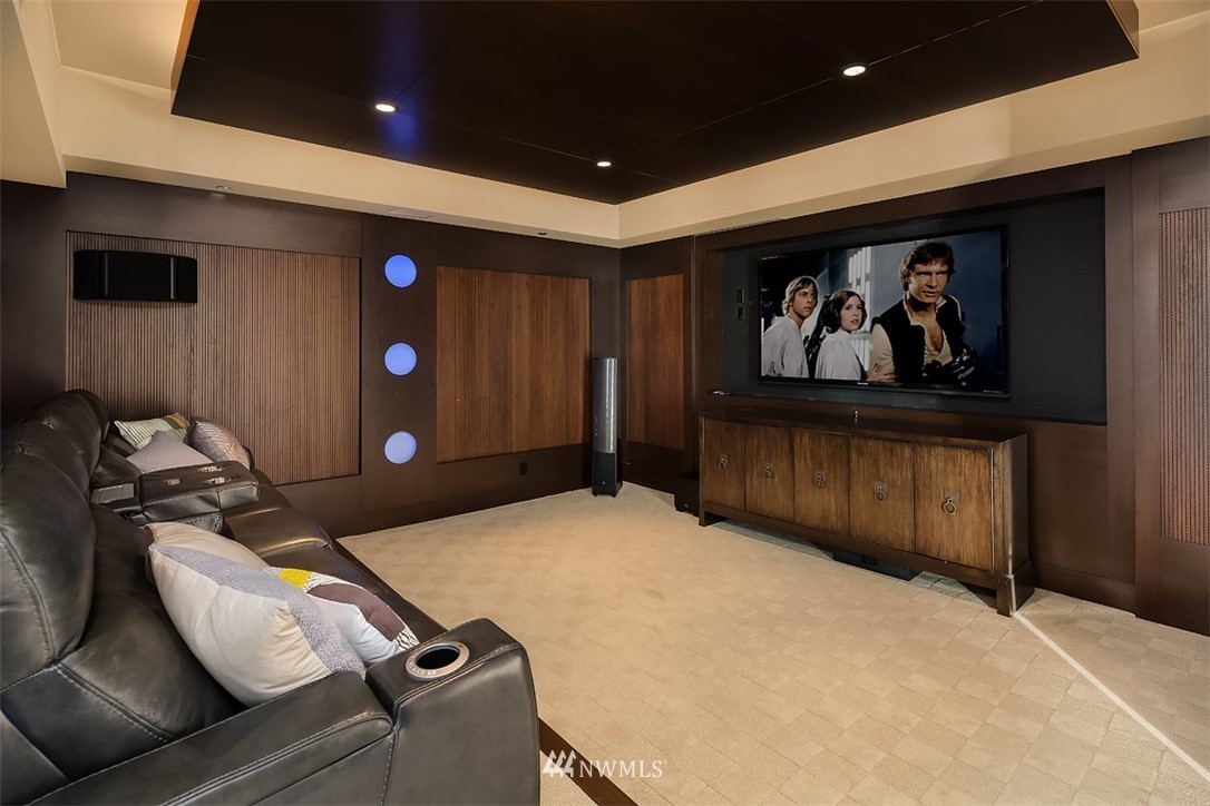 650 Bellevue Way Northeast, Unit 4102 Bellevue, WA 98004 - Photo 14 of 25 a bed room with a bed and furniture