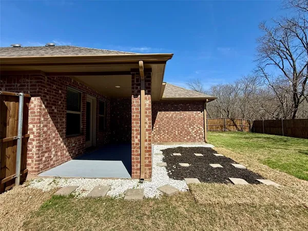 $2,000 | 2305 Caroline, Anna, TX 75409