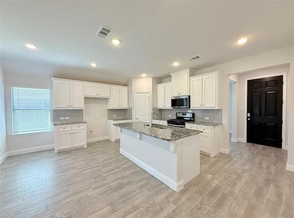 $2,000 | 2305 Caroline, Anna, TX 75409