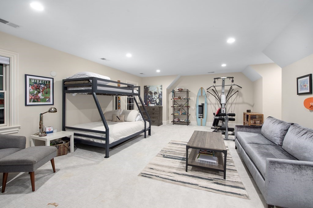 391 Dudley Road Newton, MA 02459 - Photo 13 of 19