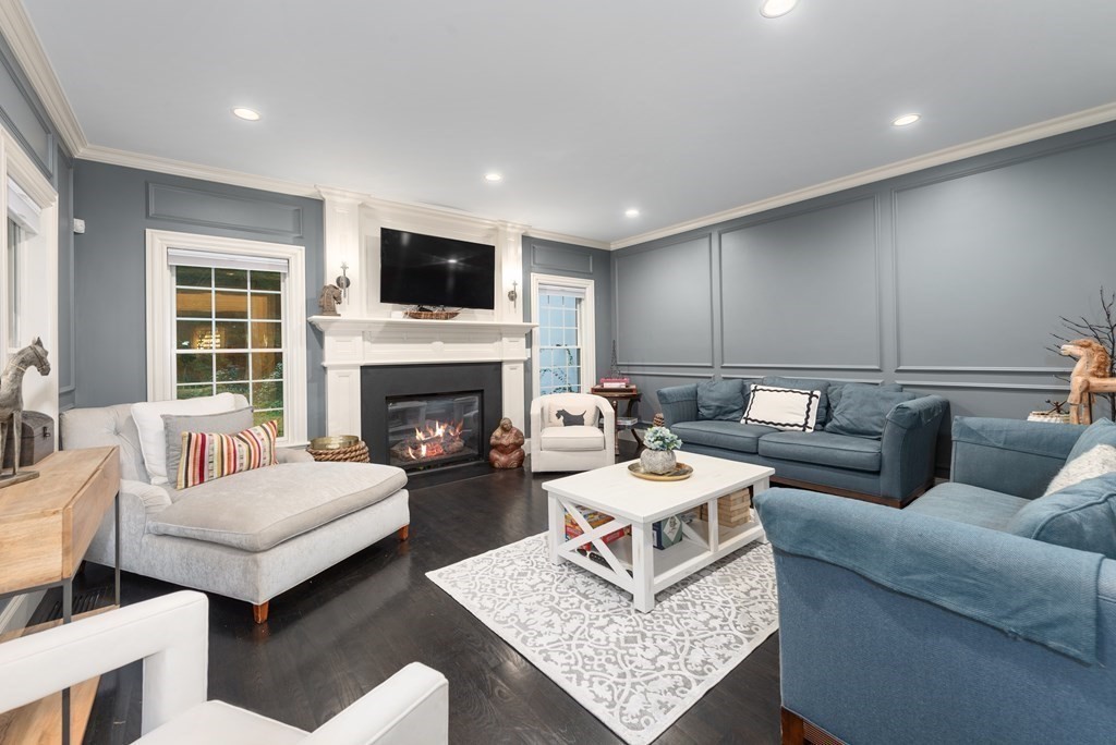 391 Dudley Road Newton, MA 02459 - Photo 7 of 19