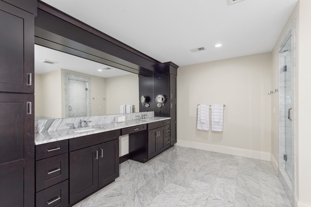 391 Dudley Road Newton, MA 02459 - Photo 10 of 19