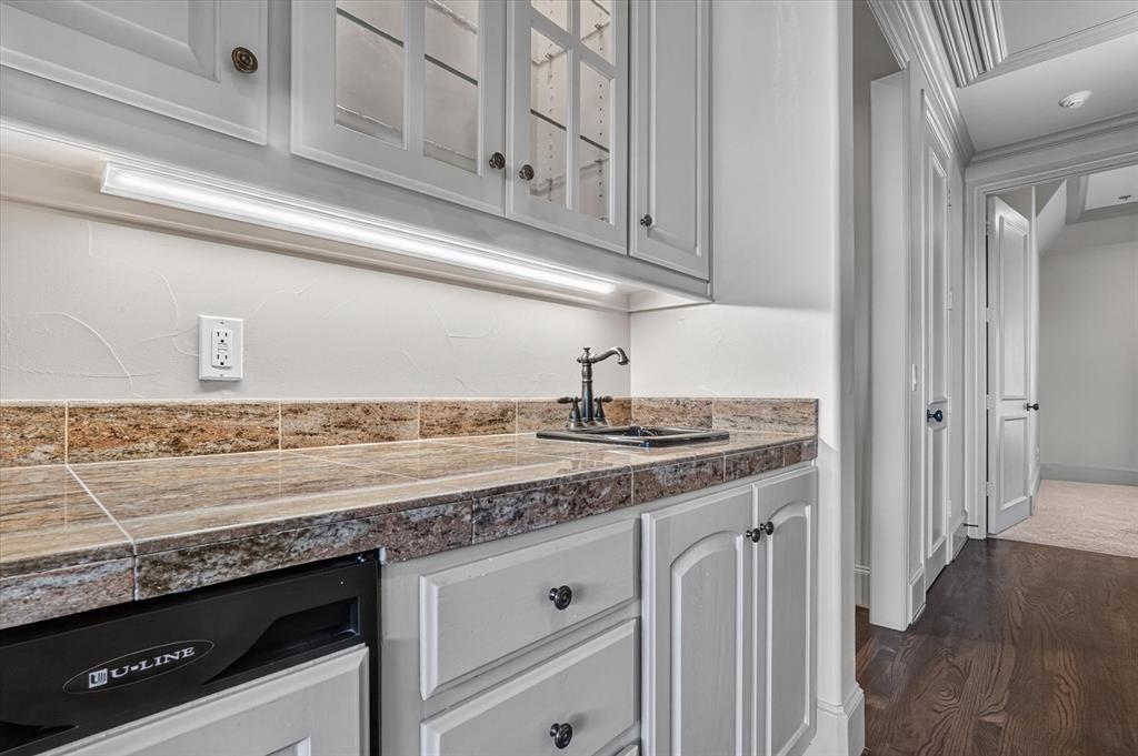 6032 Burgundy Road Dallas, TX 75230 - Photo 26 of 39 Gallery Image 26