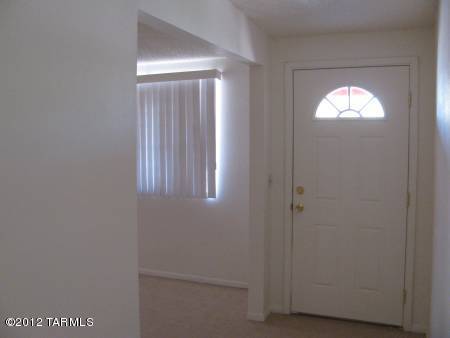 7441 North Rae Avenue Tucson, AZ 85741 - Photo 2 of 13 entry