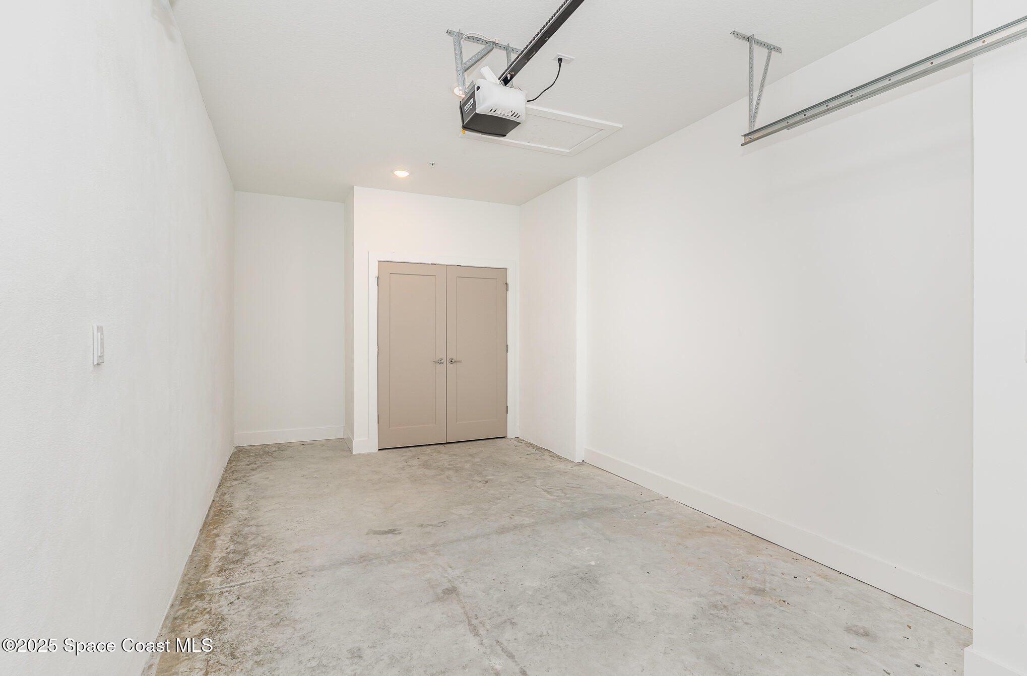 1625 Par Street, Unit 1203 Palm Bay, FL 32905 - Photo 28 of 38 a view of an empty room