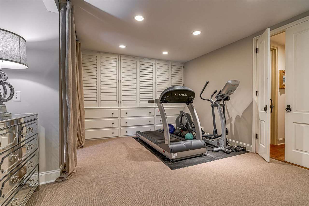 217 Green Glade Road Memphis, TN 38120 - Photo 15 of 25