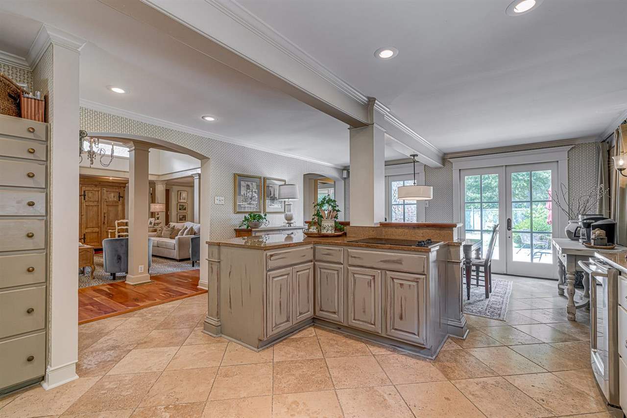 217 Green Glade Road Memphis, TN 38120 - Photo 9 of 25