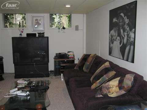 618 Morrish Road Flushing, MI 48433 - Photo 23 of 28 20359310-22.JPG