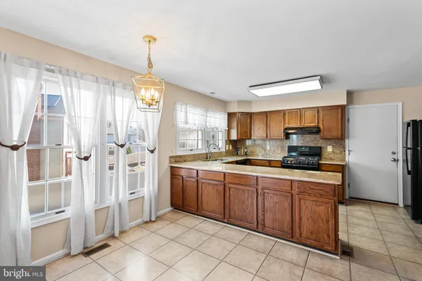 $549,500 | 8719 Brazke Court, Clinton, MD 20735