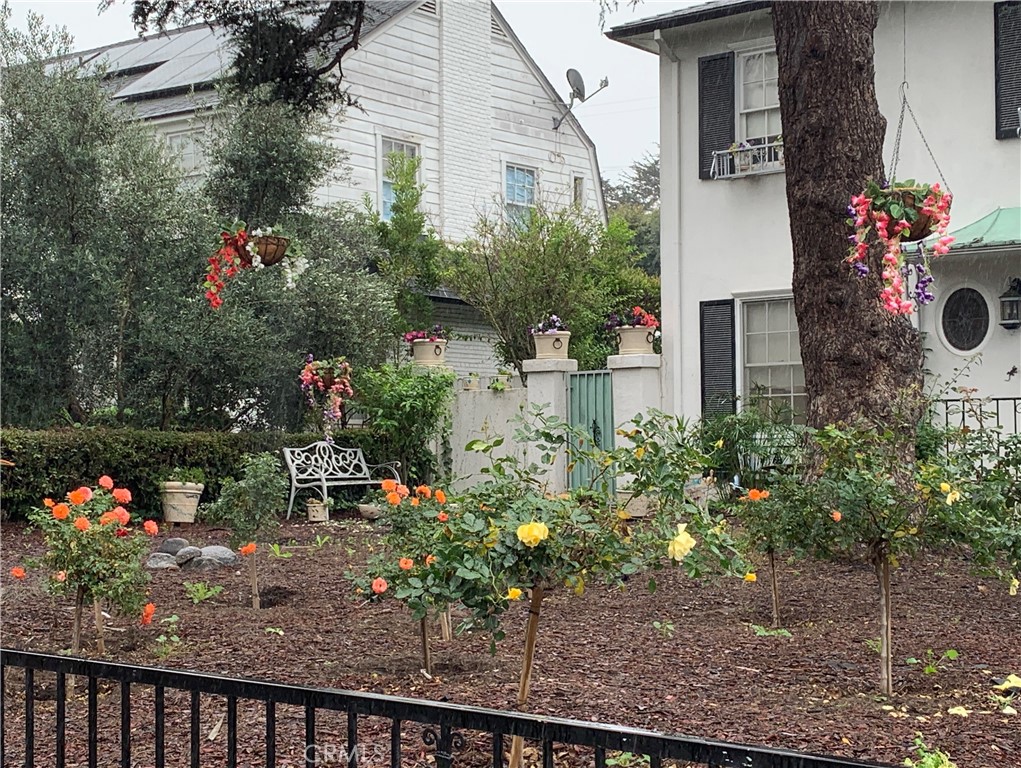 1826 Wellington Road Los Angeles, CA 90019 - Photo 12 of 59