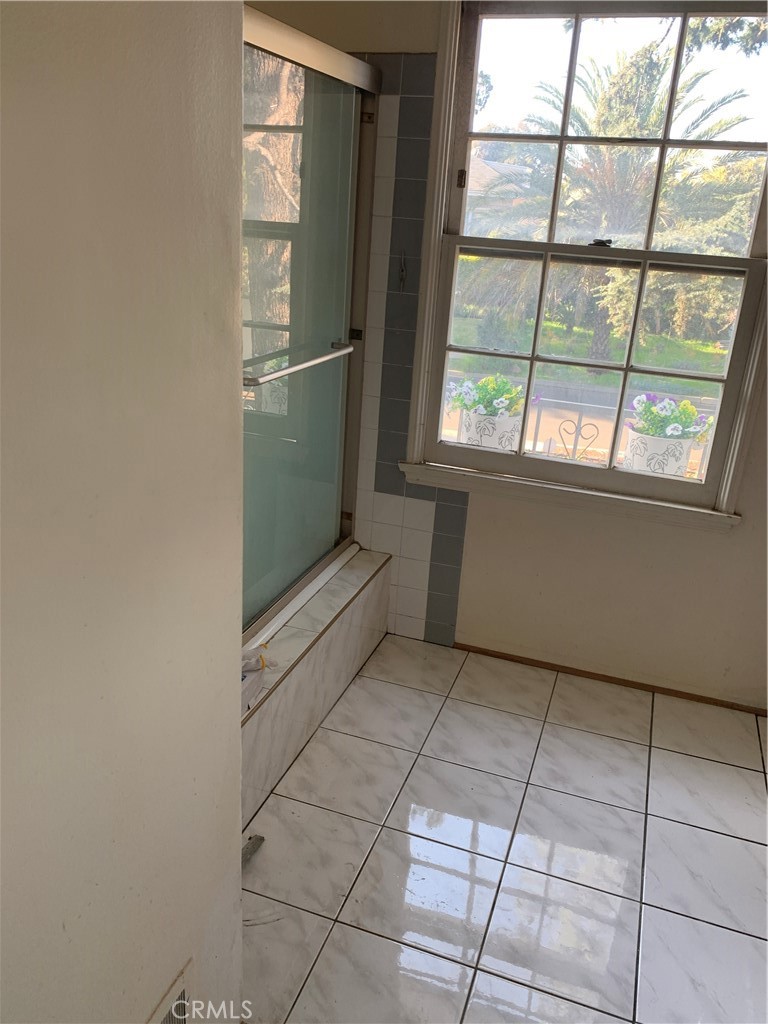 1826 Wellington Road Los Angeles, CA 90019 - Photo 56 of 59