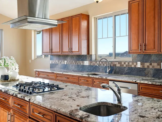 $975,000 | 14077 Indianfield Court, Hudson, CO 80642