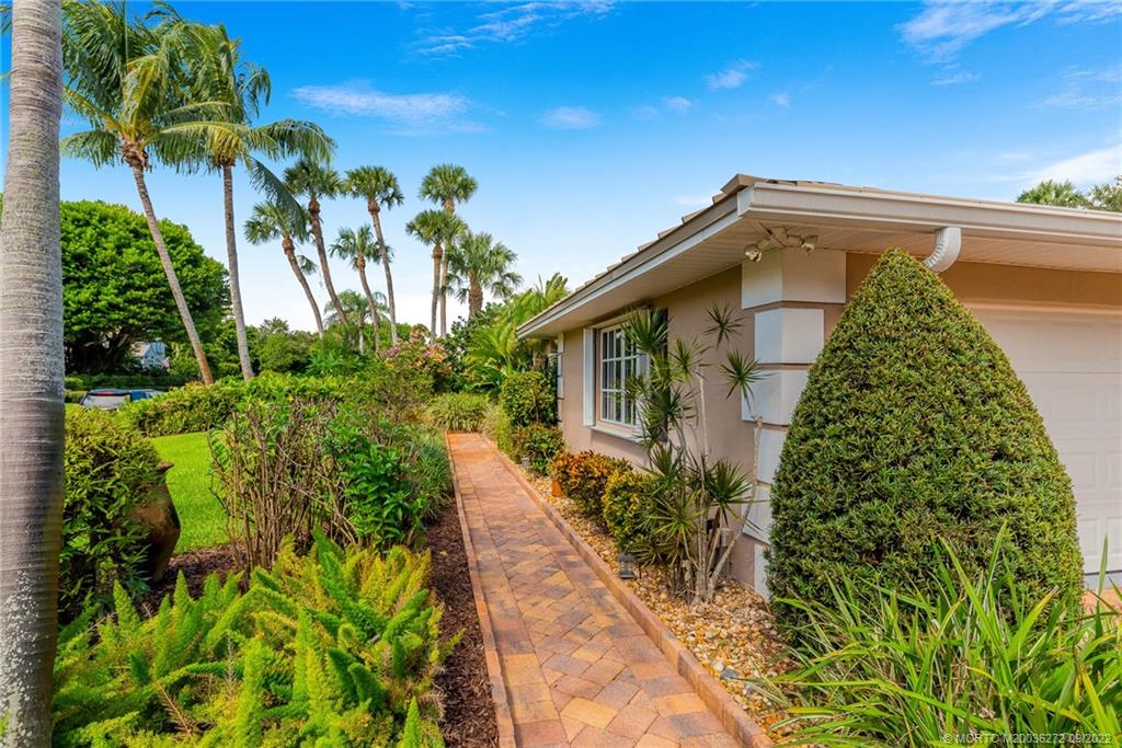 10 Knowles Road Stuart, FL 34996 - Photo 8 of 53