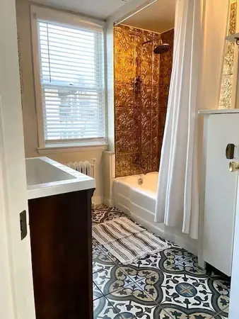 $3,500 | 164 Wilson Road, Unit 2, Nahant, MA 01908