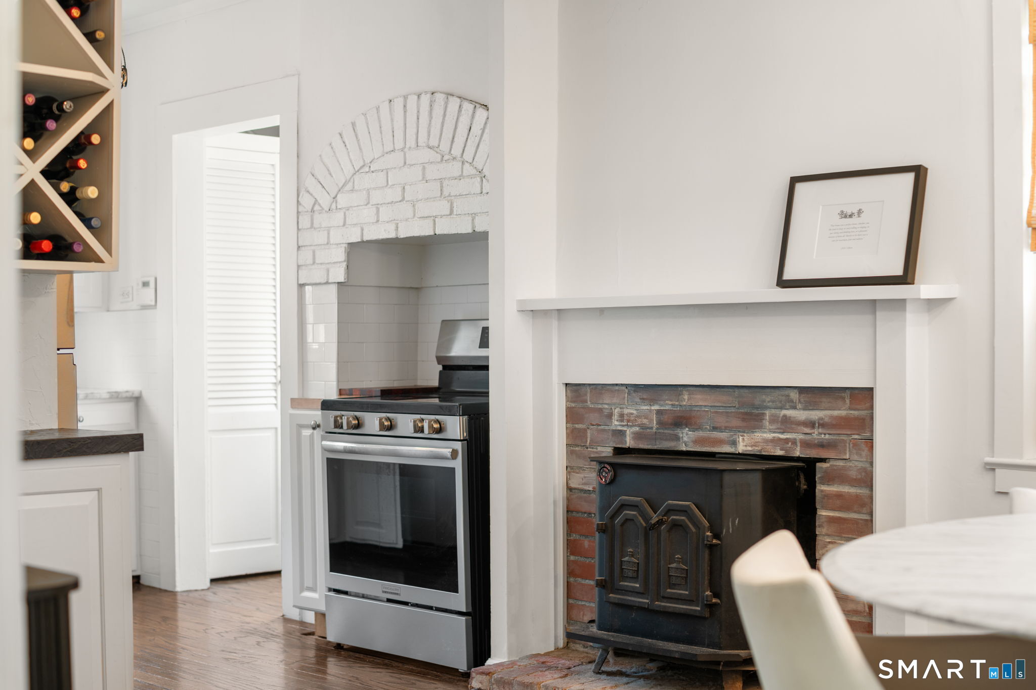 209 Compo Road South Westport, CT 06880 - Photo 14 of 33 Gallery Image 14