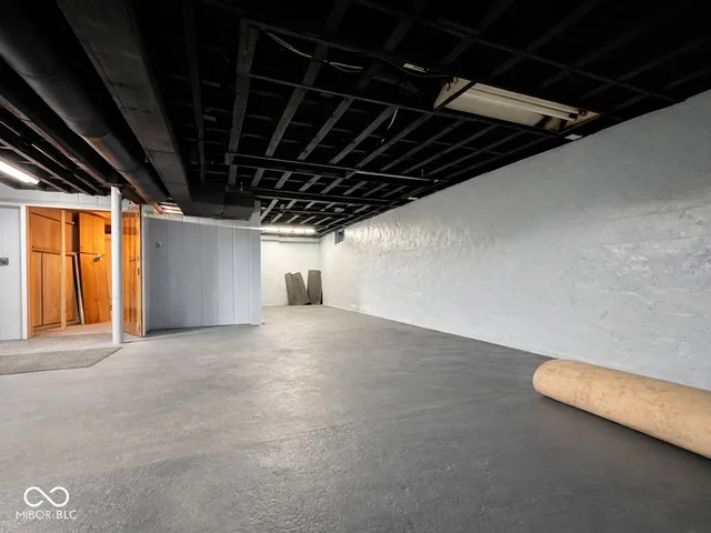 $199,000 | 4341 South 8th Street, Terre Haute, IN 47802