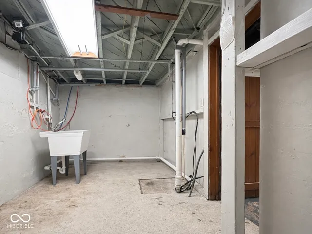 $199,000 | 4341 South 8th Street, Terre Haute, IN 47802