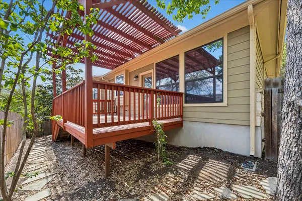 $385,000 | 6705 Covered Bridge Drive, Unit 24, Austin, TX 78736