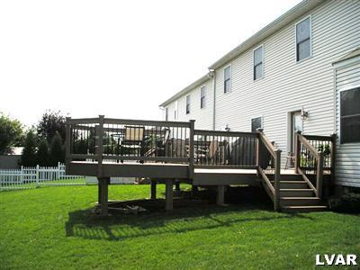 1290 Old Gate Road Northampton, PA 18067 - Photo 4 of 25 Gallery Image 4