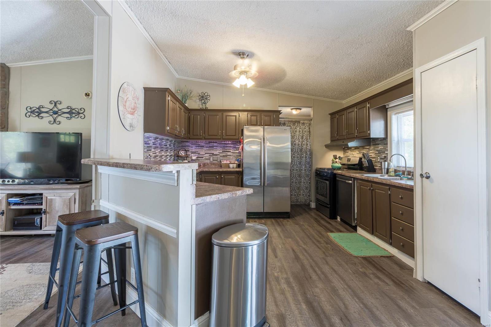 14040 Allen Road Carterville, IL 62918 - Photo 9 of 34 Gallery Image 9