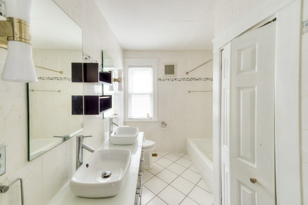 16 Flagg Street Worcester, MA 01602 - Photo 13 of 42