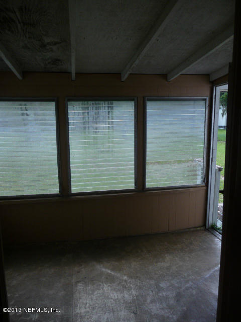 2947 Thunder Road Middleburg, FL 32068 - Photo 14 of 18 rear porch