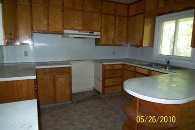 810 South Douglas Avenue Three Rivers, MI 49093 - Photo 5 of 8 Additional Photo