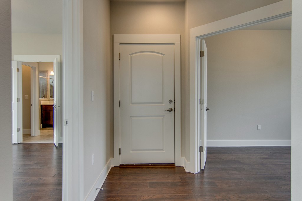 9503 McKnight Loop Austin, TX 78717 - Photo 16 of 32