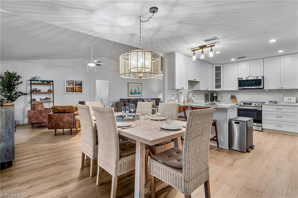 1513 Bermuda Road Marco Island, FL 34145 - Photo 14 of 49