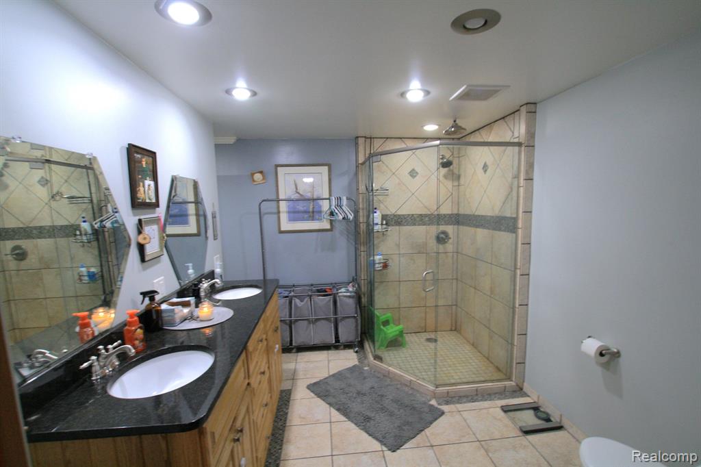 11805 Bueche Road Burt, MI 48417 - Photo 13 of 18