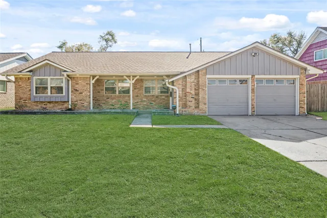 $549,995 | 2406 Willowby Drive, Houston, TX 77008