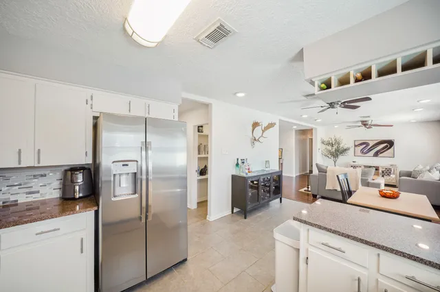 $549,995 | 2406 Willowby Drive, Houston, TX 77008