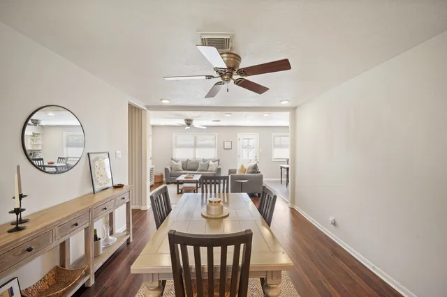 $549,995 | 2406 Willowby Drive, Houston, TX 77008