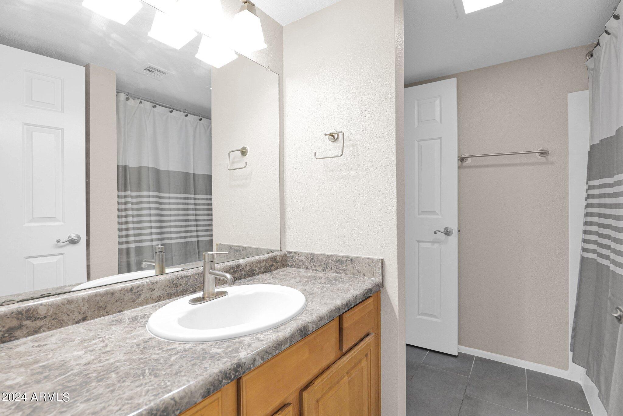 1340 North Recker Road, Unit 132 Mesa, AZ 85205 - Photo 15 of 22 4-web-or-mls-P1042944