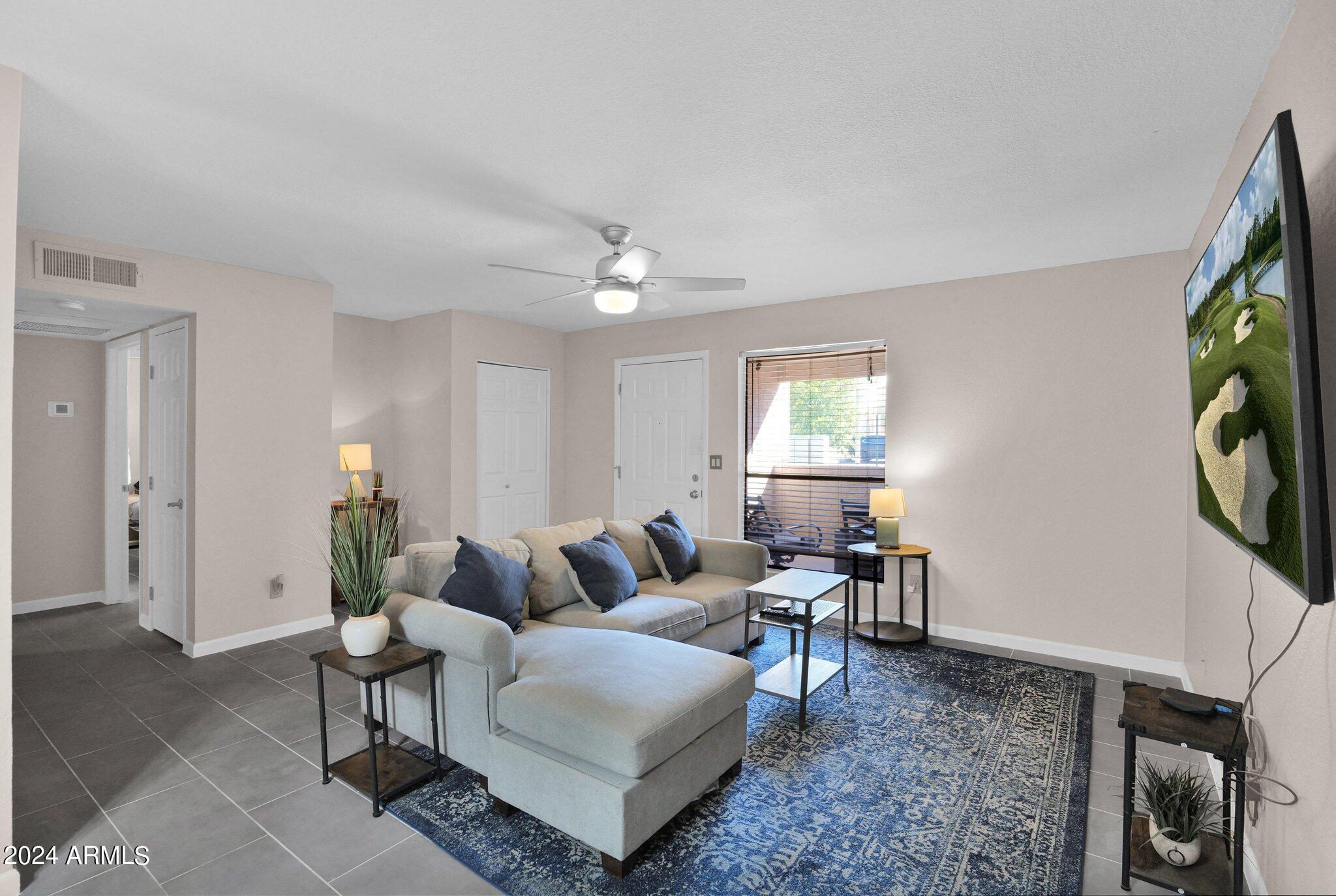 1340 North Recker Road, Unit 132 Mesa, AZ 85205 - Photo 4 of 22 9-web-or-mls-P1042950