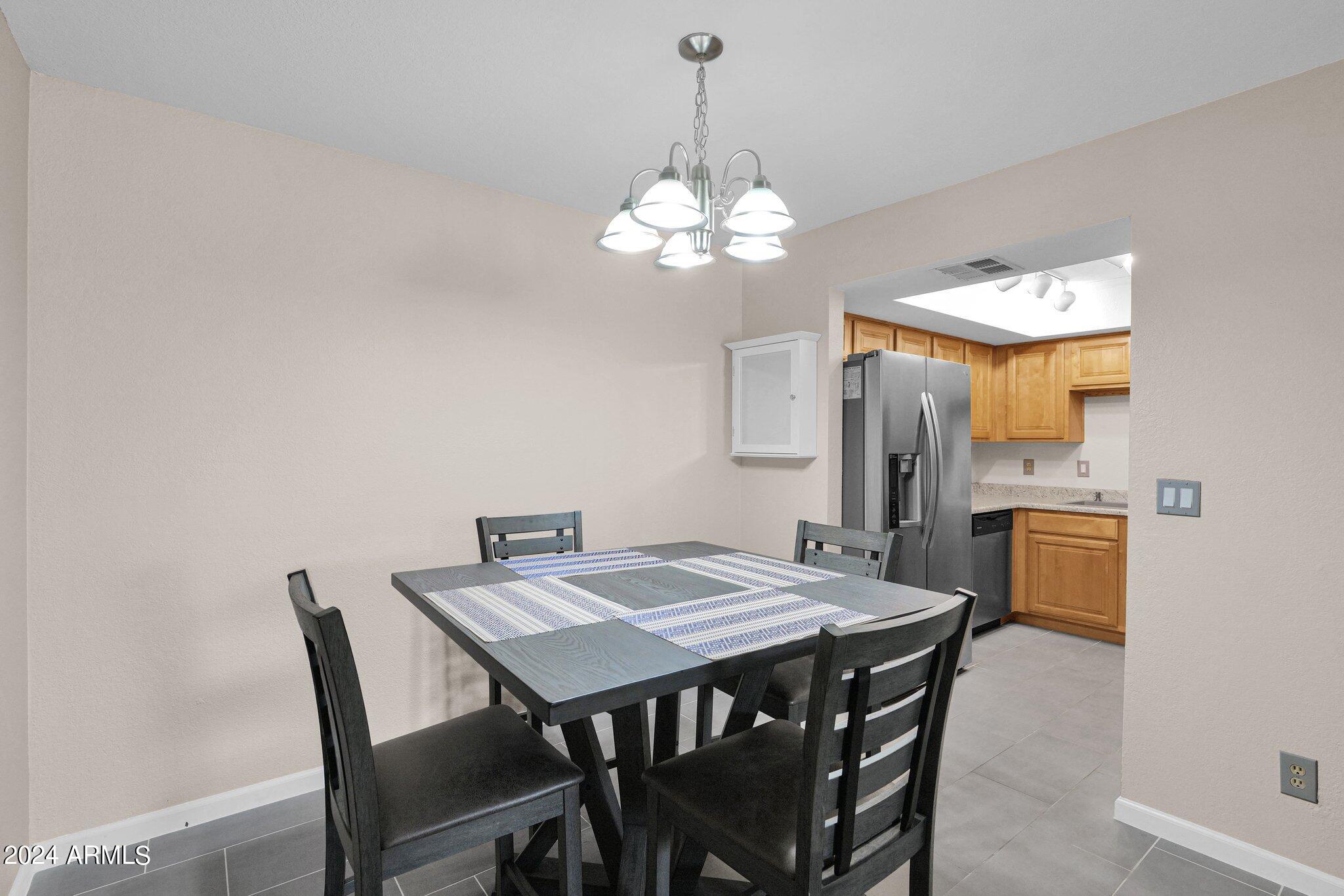 1340 North Recker Road, Unit 132 Mesa, AZ 85205 - Photo 9 of 22 10-web-or-mls-P1042952