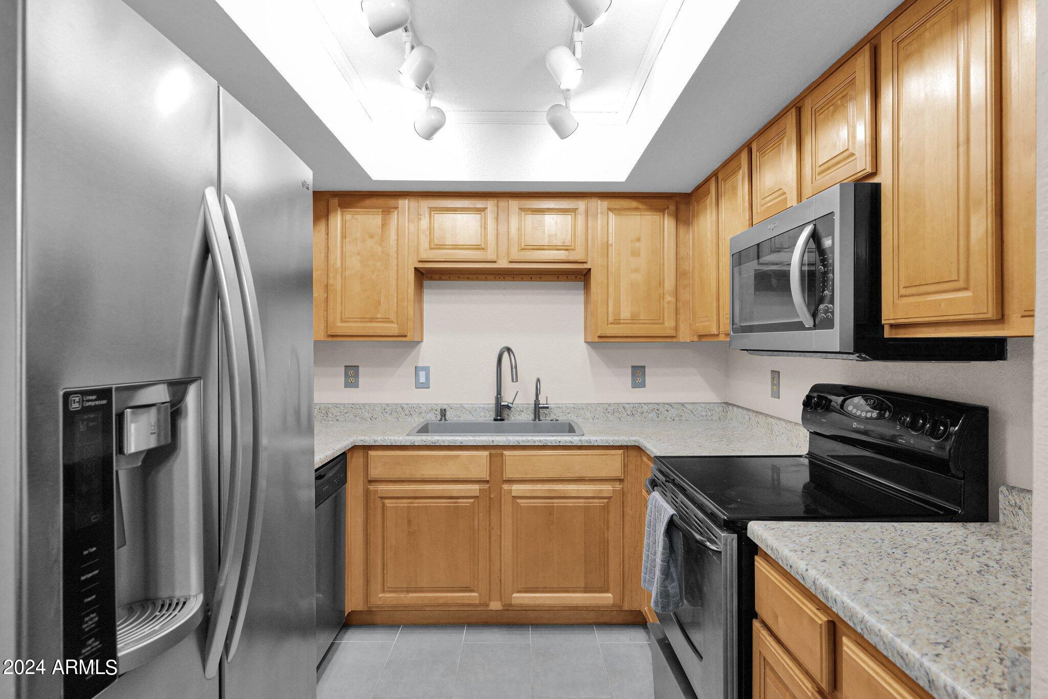 1340 North Recker Road, Unit 132 Mesa, AZ 85205 - Photo 10 of 22 5-web-or-mls-P1042945