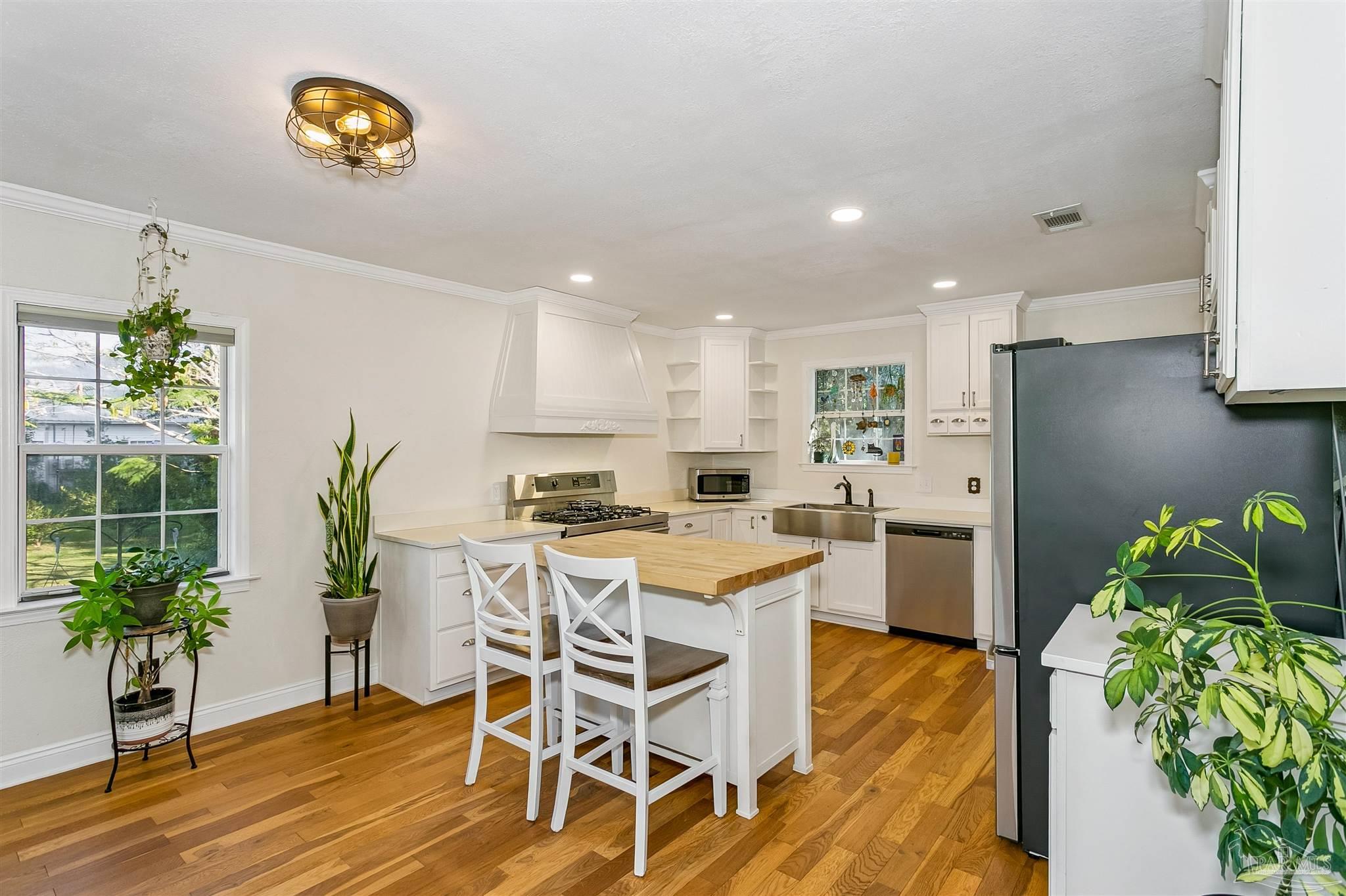 6669 Ravine Street Milton, FL 32570 - Photo 6 of 26 Gallery Image 6
