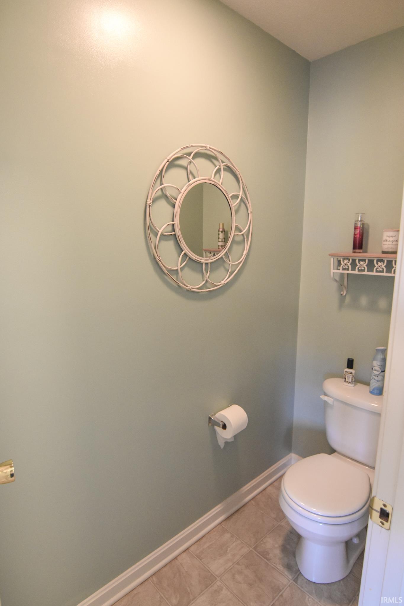 18949 Roscommon Road Evansville, IN 47725 - Photo 12 of 30 Gallery Image 12