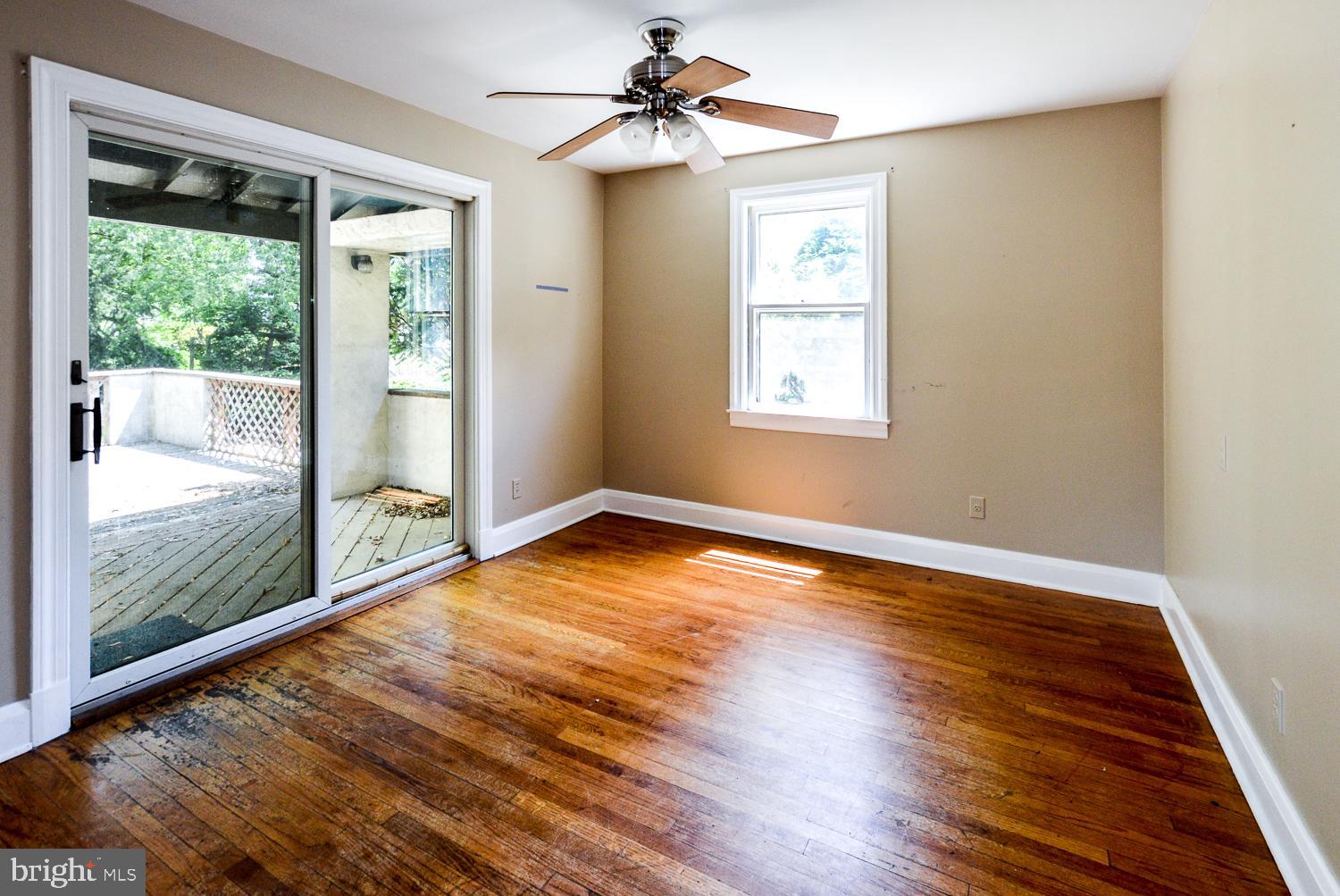 1807 Lynch Road Dundalk, MD 21222 - Photo 11 of 40