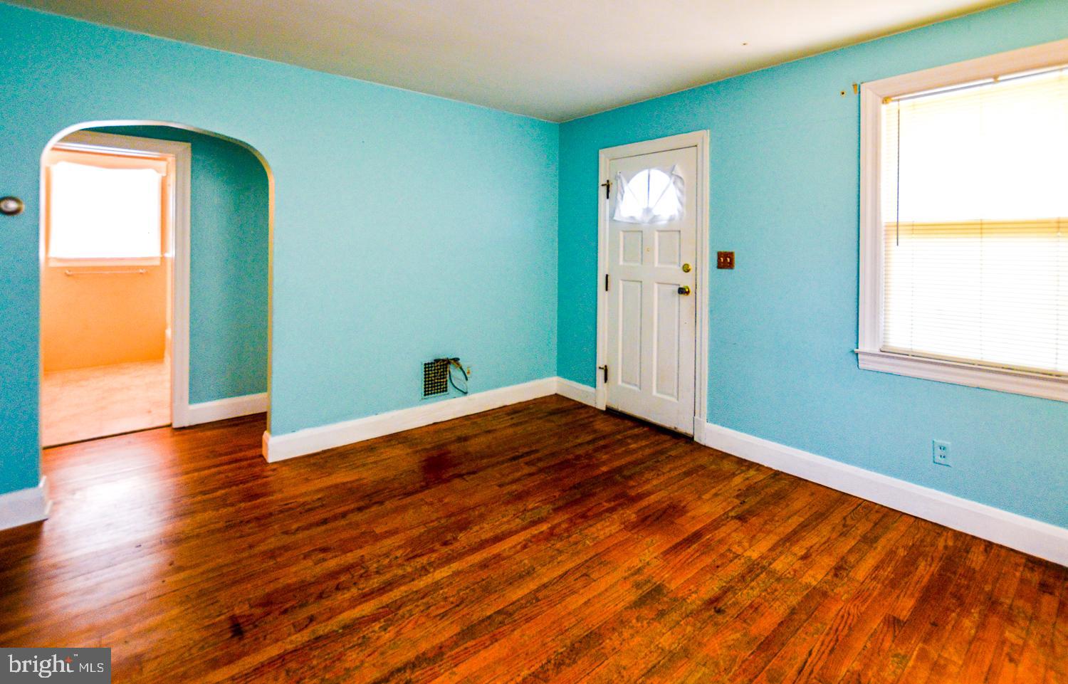 1807 Lynch Road Dundalk, MD 21222 - Photo 7 of 40