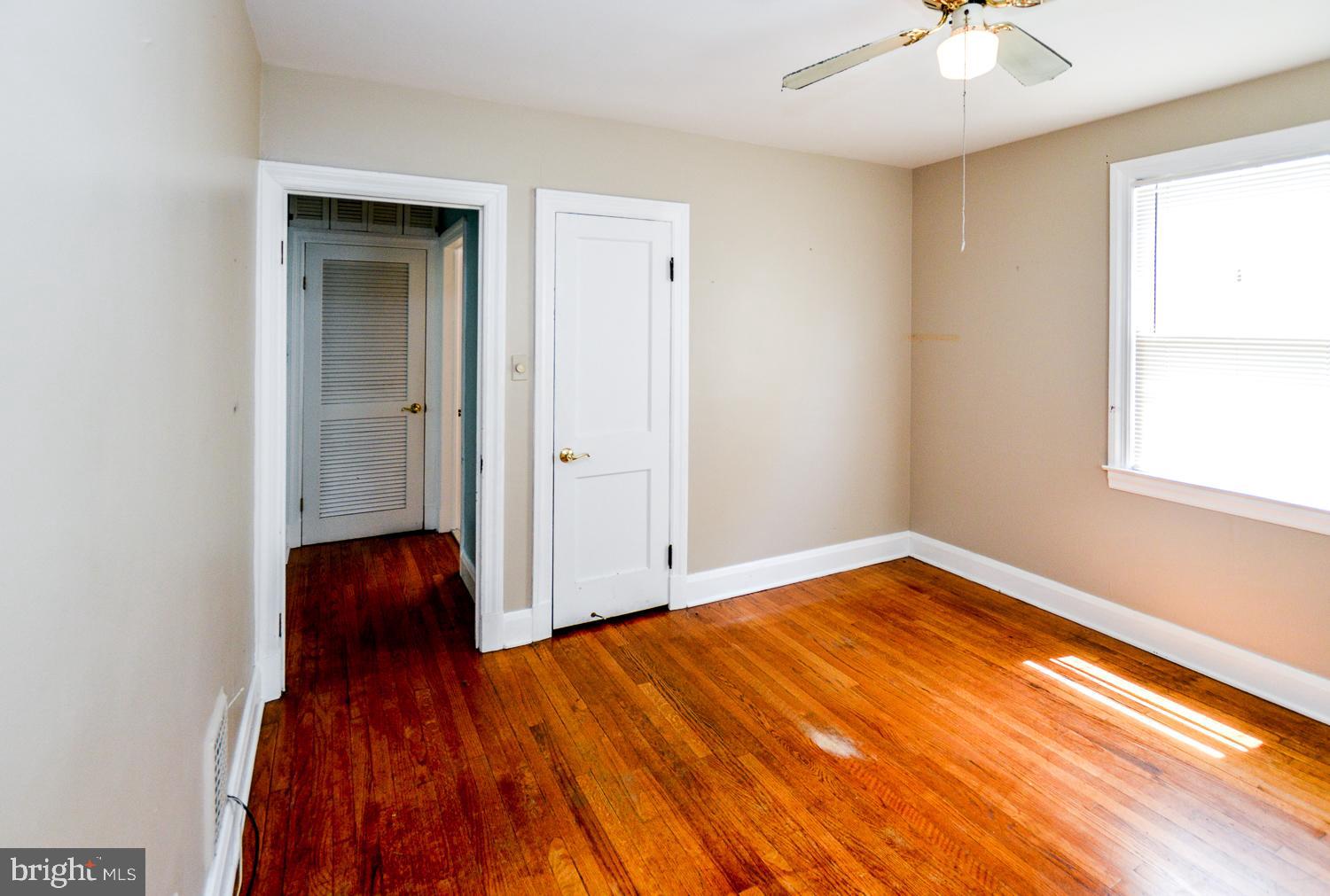 1807 Lynch Road Dundalk, MD 21222 - Photo 10 of 40