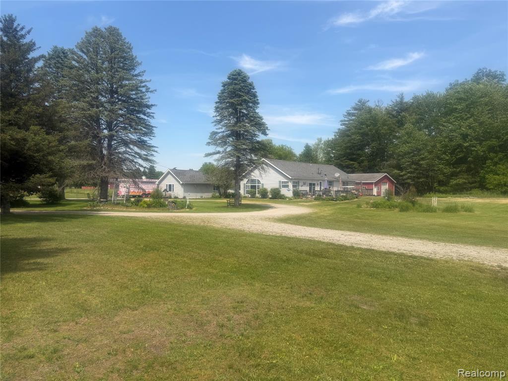 5716 Falkenbury Road North Branch, MI 48461 - Photo 6 of 51