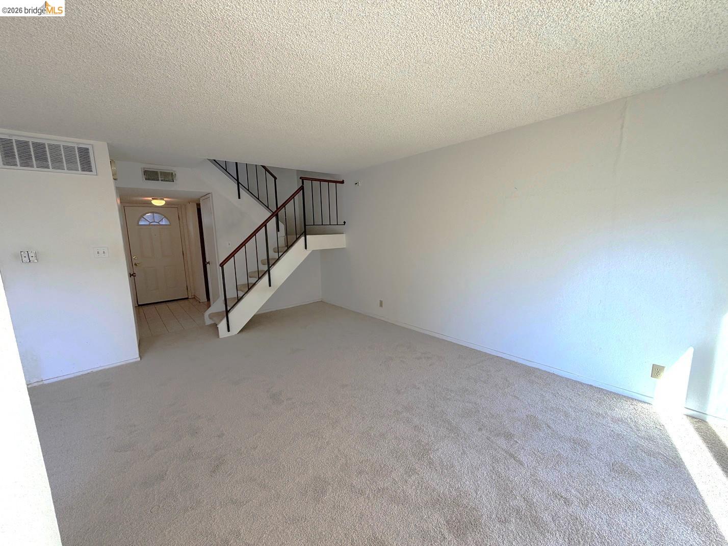 1175 Kenwal Road, Unit B Concord, CA 94521 - Photo 5 of 27