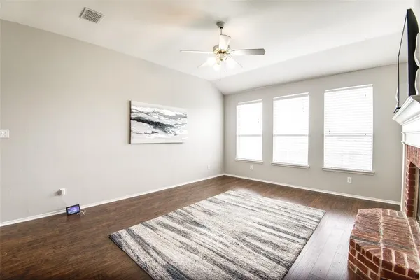 $2,495 | 1425 Gatlinburg Circle, DeSoto, TX 75115